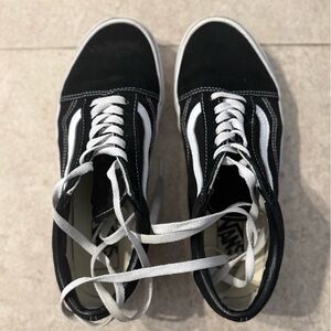 Vans Black & White Men’s Low Top Skate Sneakers